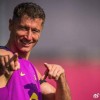 莱万：英超花的钱太多了，年轻且半年进10球就有球队7000万买你
