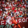 4-1爆冷夜！巴萨点球踢飞送皇马登顶，拉什福德西甲首球难救主